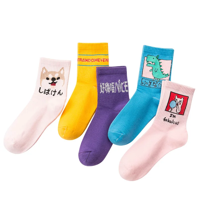 Популярные женские носки из хлопка с мультяшным принтом, дышащие, сохраняют носок из тонкого материала, эластичные, антифрикционные, уличная одежда для девочек, носки средней длины