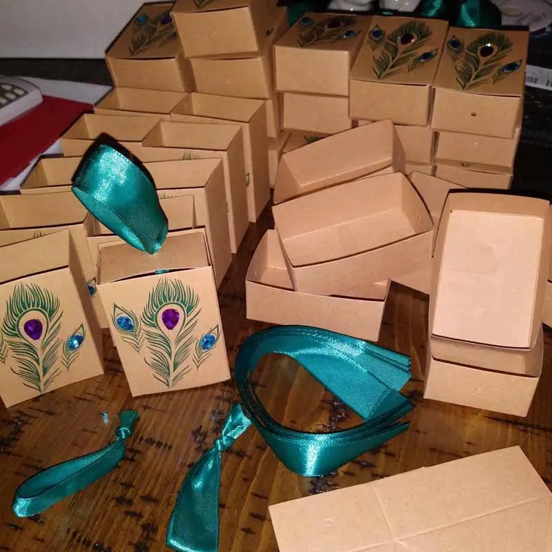 50 шт. бумажные коробки для конфет с перьями павлина, Подарочная сумка для свадьбы, свадьбы, дня рождения, украшения для шоколада