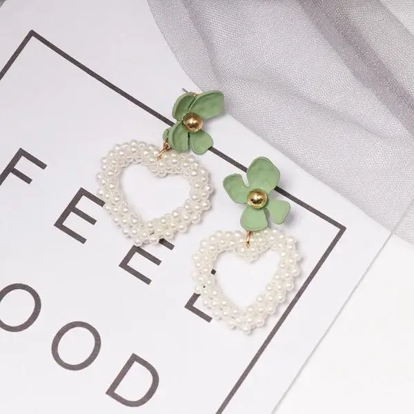 In Stock Yellow Flower Pearl Heart Love Large Hoops Alloy Earrings Jewelry For Ladies