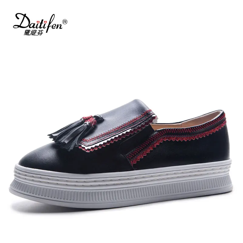 

Daitifen Fashion Genuine Leather Shoes Mixed Colors Women Flats Slip-On Fringe Ladies Loafers Spring/Autumn Casual Women Shoes