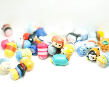 

100pcs mini size 2-2.5cm mixed Cartoon anime TUM action figure doll soft rubber kids collection 45mm capsule ball doll d11