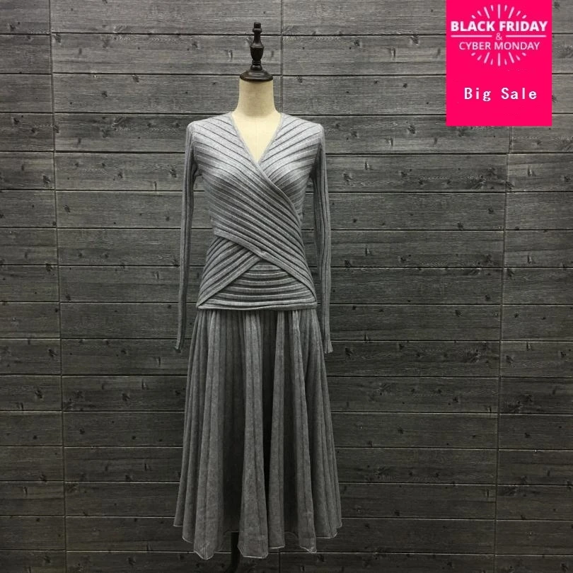 sweater and skirt 60