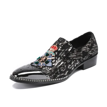 

Fashion men gold rhinestone sneakers gold metal toe crystal loafers man's shoes men flat casual shoes free shipping