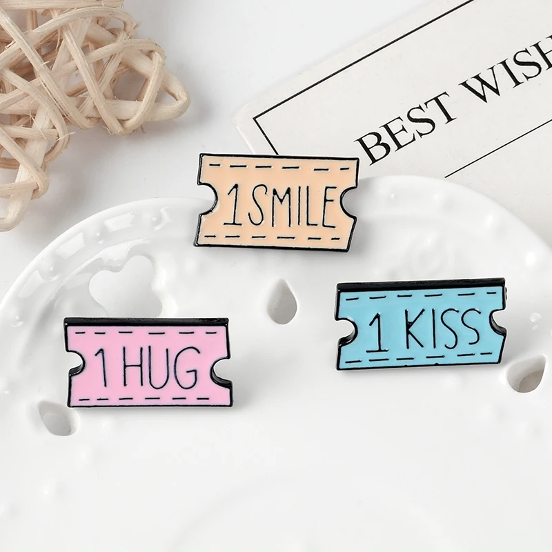 Милые купоны 1 Kiss Hug Smile Pins романтическая эмалированная брошь с купоном Love значки
