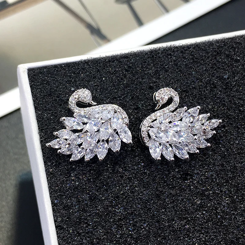 Women's cute black white swan stud earrings full AAA CZ stone shining elegant noble quality fashion jewelry stud earrings
