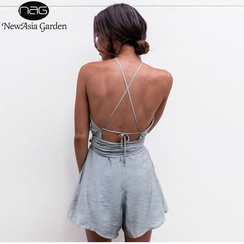 NewAsia مثير ارتداءها الصيف بذلة ربطة القوس فيونكة حزام خصر عارية الذراعين الرسن المرأة Playsuit الشاطئ ثوب فضفاض للمرأة بذلة قصيرة NewAsia مثير ارتداءها الصيف بذلة ربطة القوس فيونكة حزام خصر عارية الذراعين الرسن المرأة Playsuit الشاطئ ثوب فضفاض للمرأة بذلة قصيرة