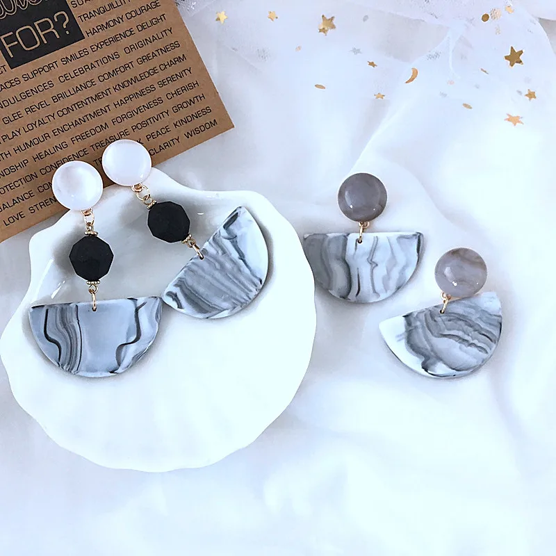 

Free Shipping Fashion Gray Color Resin Geometry Sweet Elegant Earring