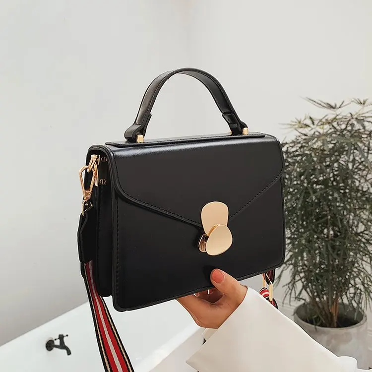 

2019 Luxury Lock Colored Casual PU Leather Handbag Star Shoulder Strap Quilted Bag Women Brand Designer Ladies Crossbody Bags