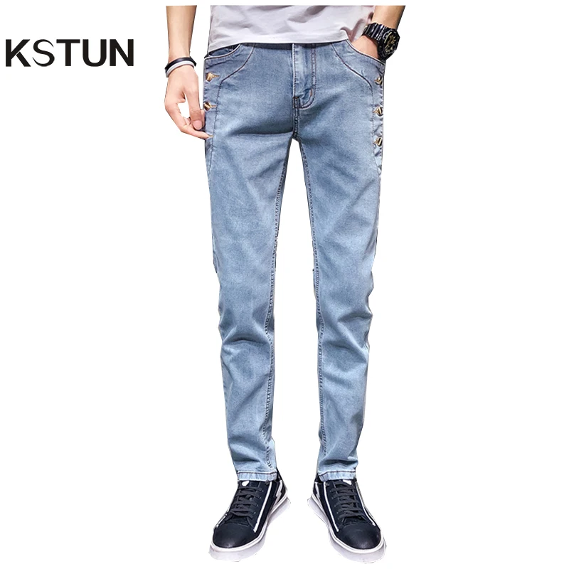 

KSTUN Mens Jeans 2019 Fashion Buttons Designer Gray Supper Skinny Stretchy Denim Joggers Biker Moto Jeans Male Rivets Pantolon
