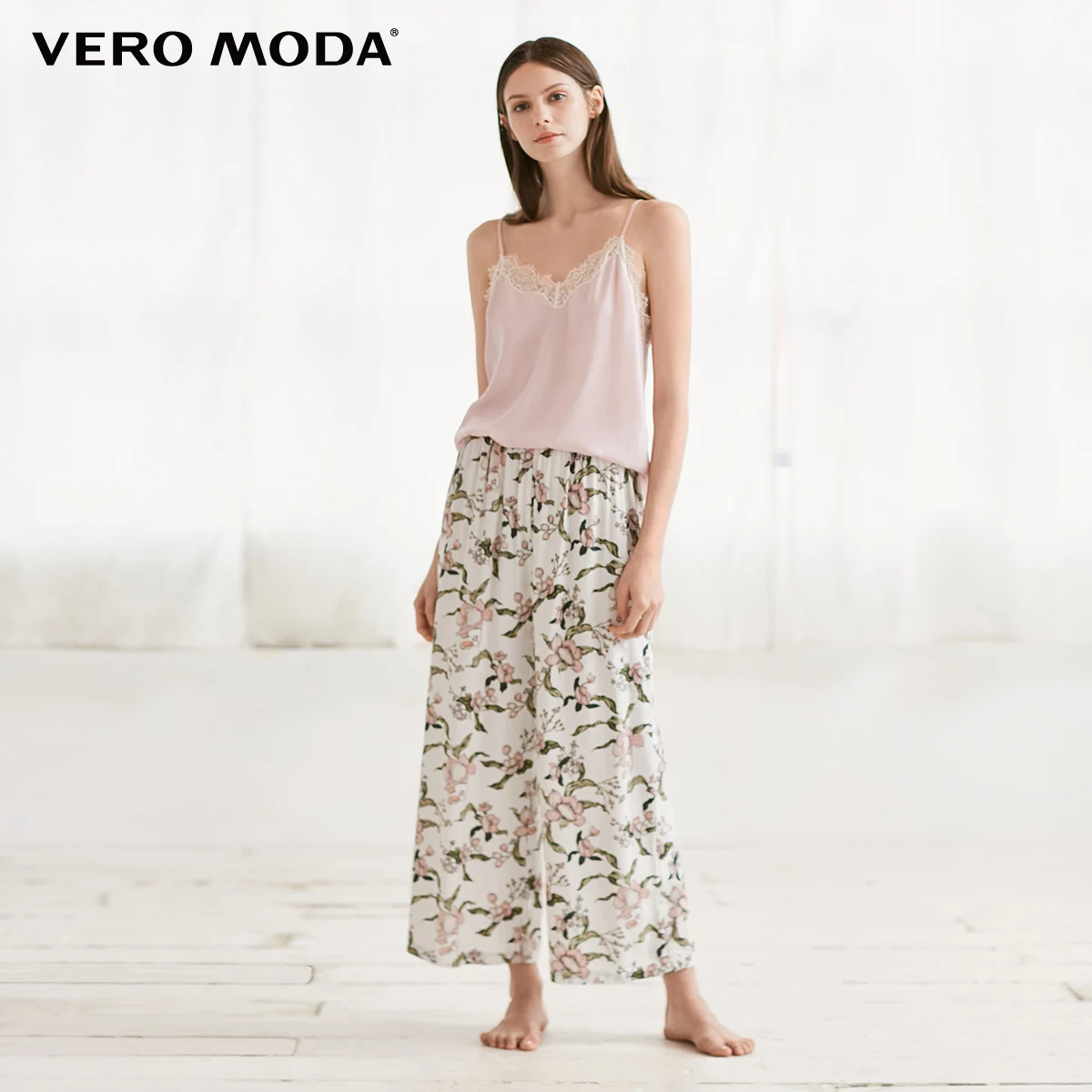 Широкие брюки-Капри с цветочным принтом Vero Moda | 3174P7501 - Цвет: Snow white