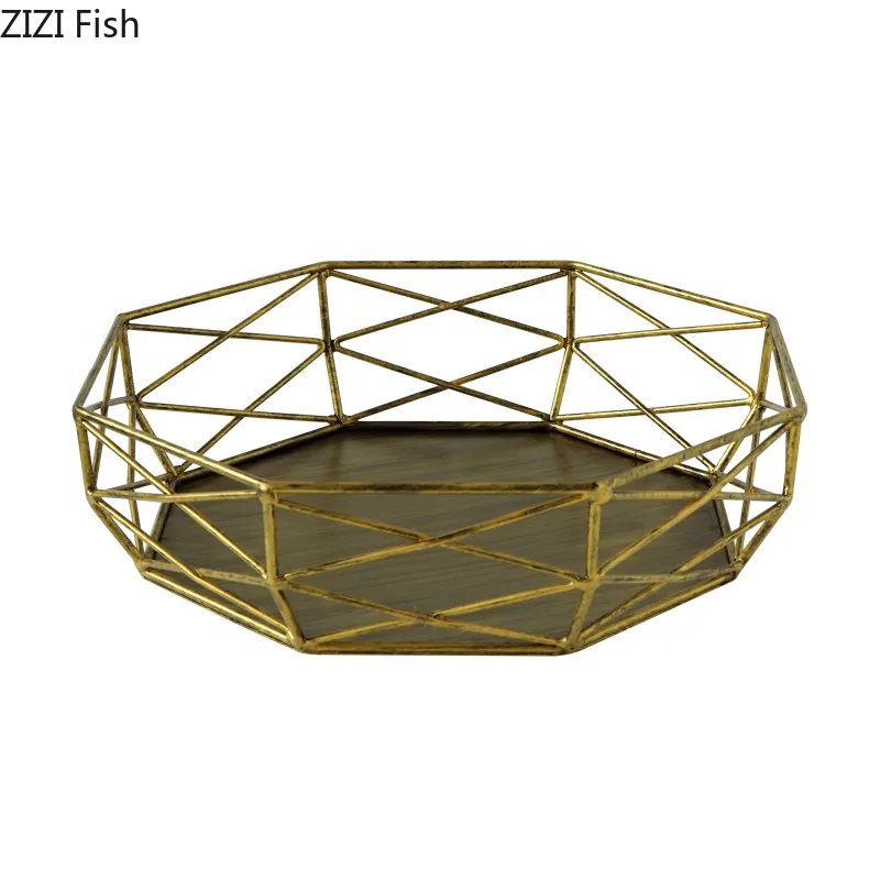 

Geometric Shape Tray Vintage Gold/silver Cake Tools for Dessert Hollow Out Table Decorating Basket Cake Stands
