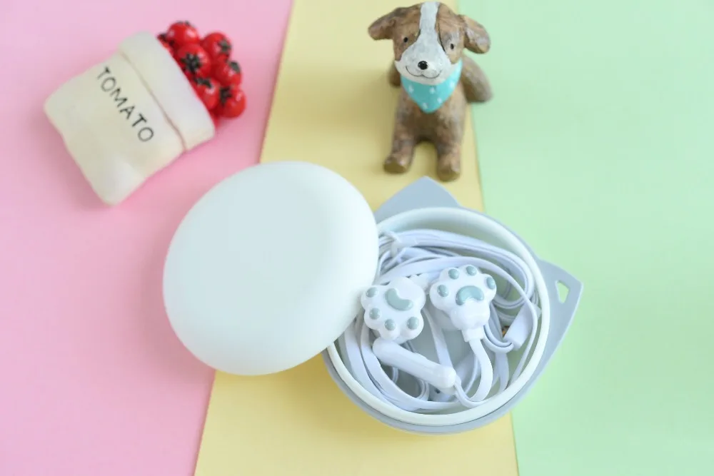 Chiclits 3.5mm in-ear Earphone Cartoon Cat Paw Headphone With Microphone Pack Boxes  for iPhone Samsung Android (3)