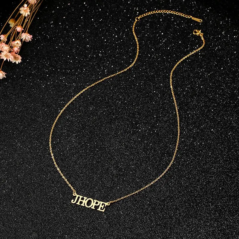 arial font name necklace
