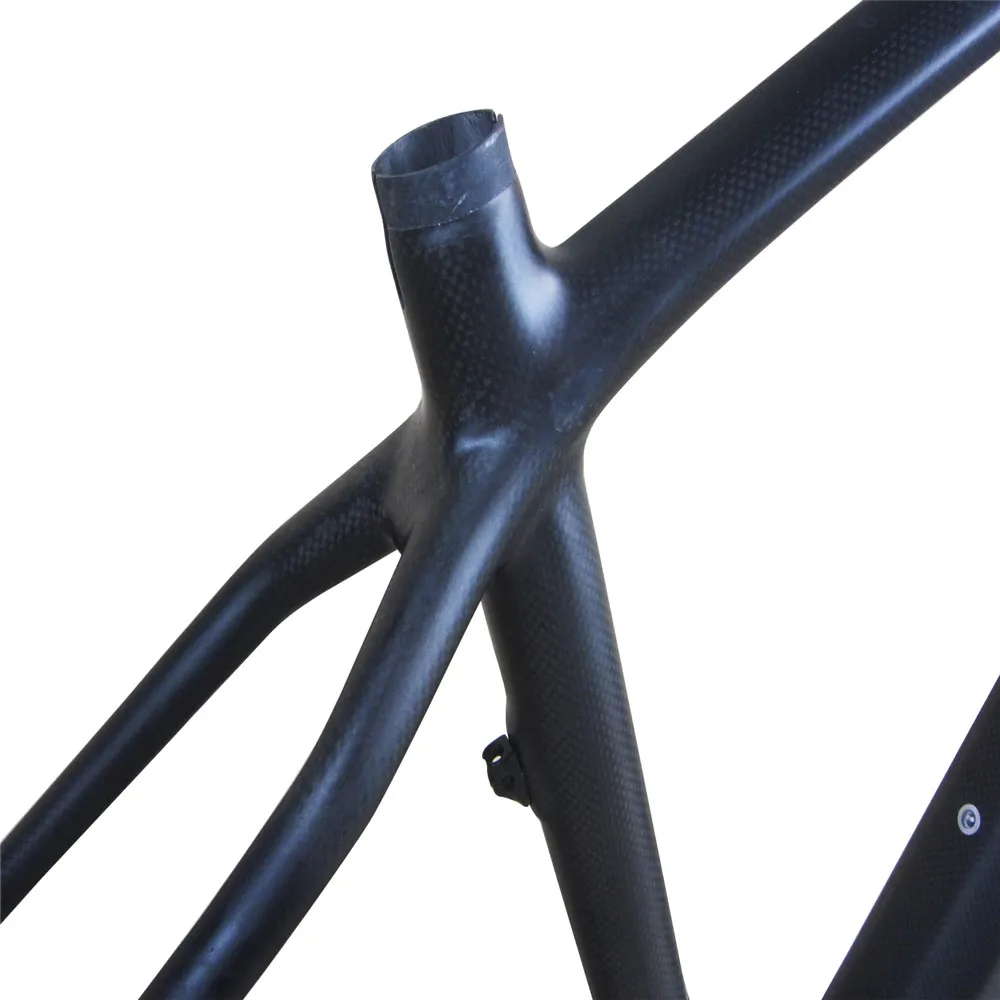 Cheap New carbon mountain 29er frame BB30 with 12x142 axle thru MTB bicycle frame FM056 4 Cheap New carbon mountain 29er frame BB30 with 12x142 axle thru MTB bicycle frame FM056 4