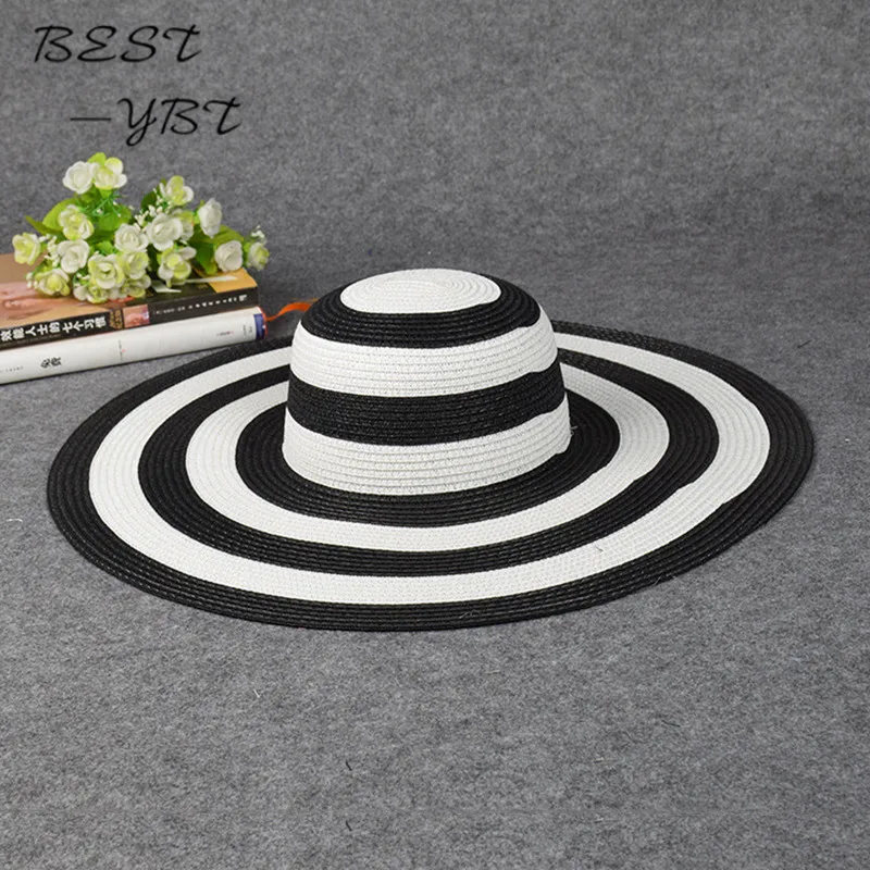 Hot New Korean version Black and white keys summer beach cap large