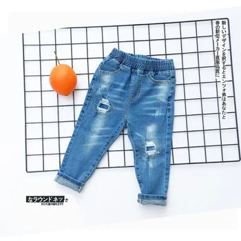 

On behalf of a 2017 Korean boy baby cotton jeans waist paragraph Guochun trousers trousers hole in children