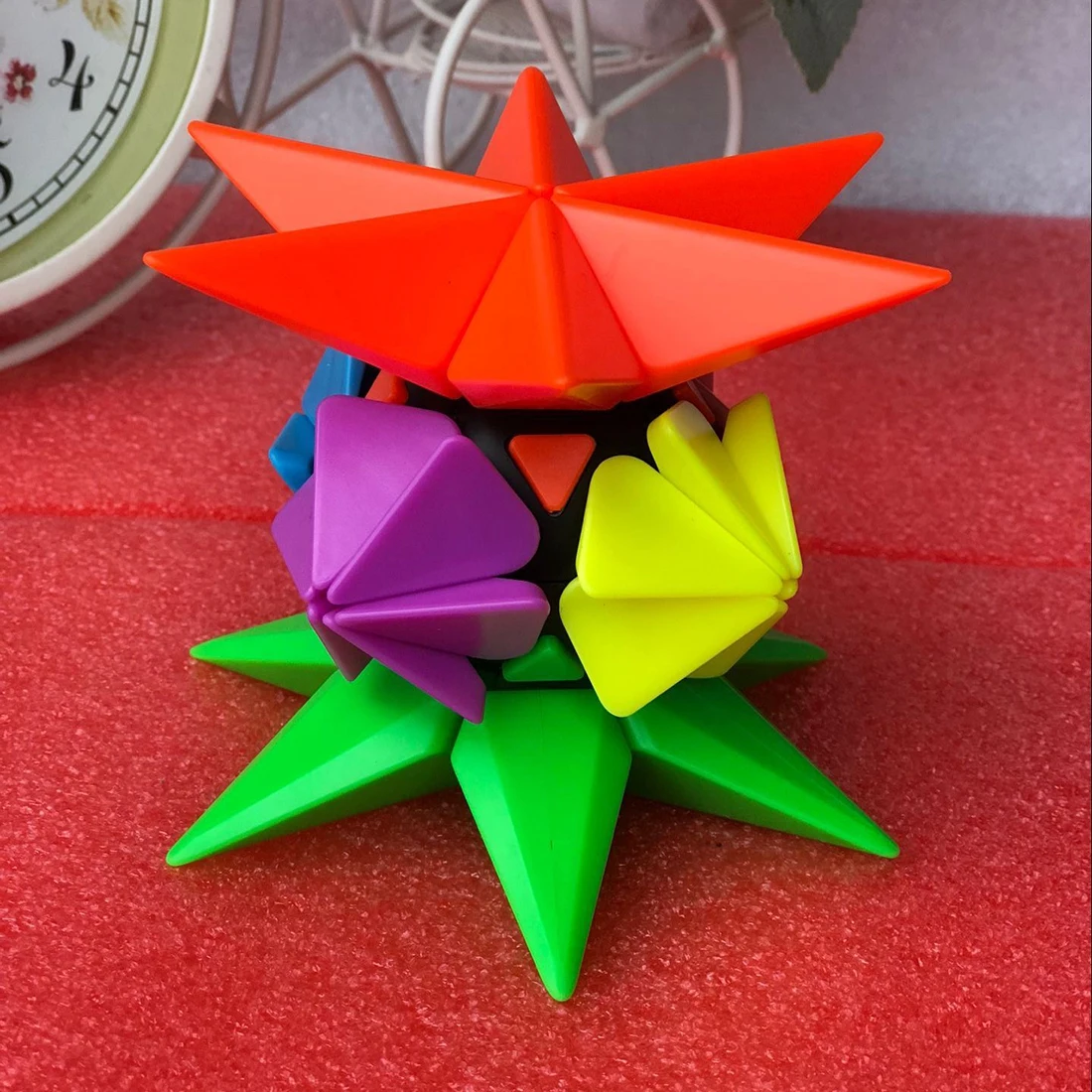 2019 Новое поступление Fangshi Lim Ананас Волшебный куб для обучения мозгу-красочные (3 случайных цвета)