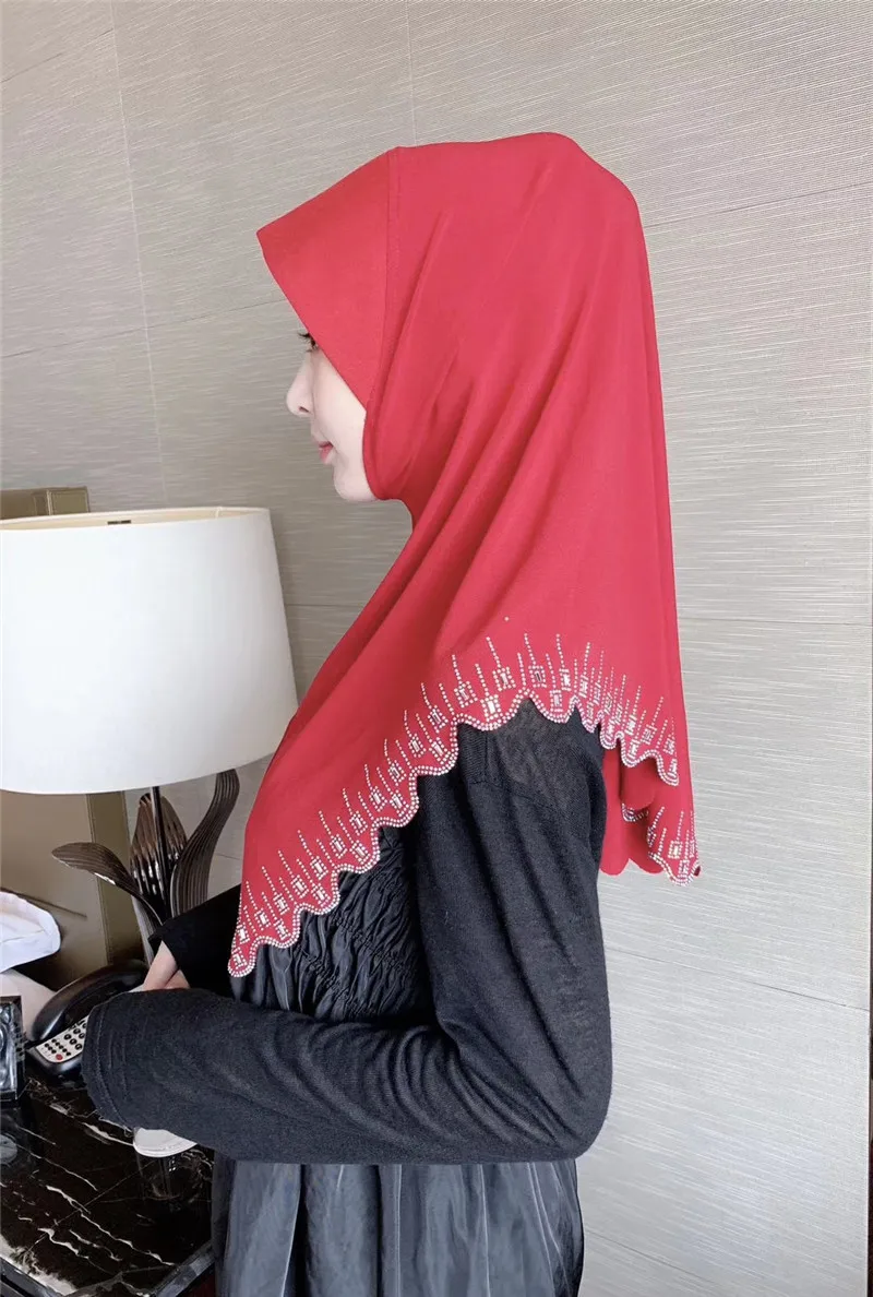 Мусульманские платки Малайзия Твердые Стразы вырезанные ручной работы конопли шифон удобное полотенце головной платок для женщин - Цвет: Белый