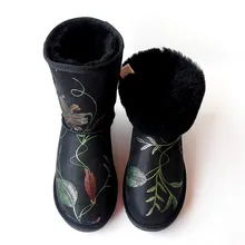 Роскошные зимние сапоги из овечьей кожи с вышивкой; зимние шерстяные сапоги на плоской нескользящей подошве; женские сапоги средней длины из овечьей кожи