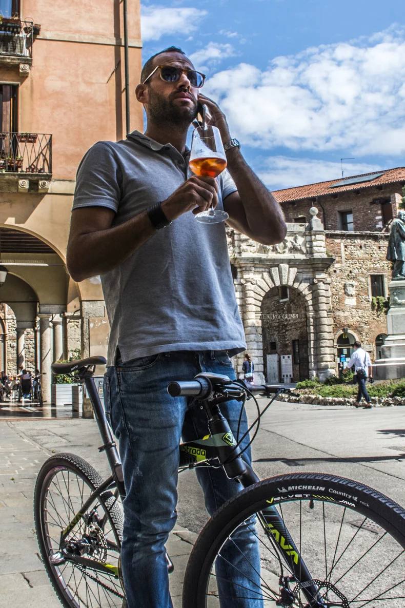 Top The new 26-inch aluminum alloy folding mountain bike transmission disc folding bike 3 Top The new 26-inch aluminum alloy folding mountain bike transmission disc folding bike 3