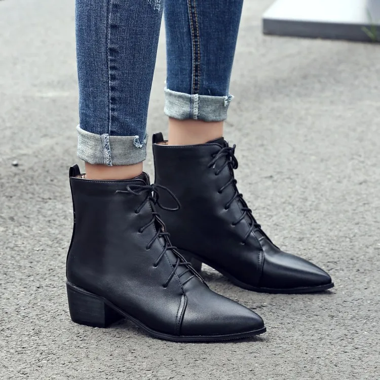 

Big Size 11 12 13 Euro-American wind-tipped short barrel with low heel tie and 100 sets of Martin boots