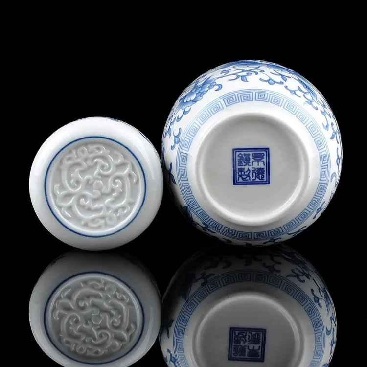 Традиционный китайский стиль, классическая чайная коробка Цзиндэчжэнь, белая и синяя фарфоровая герметичная кунг-фу чайная банка, контейнер для хранения