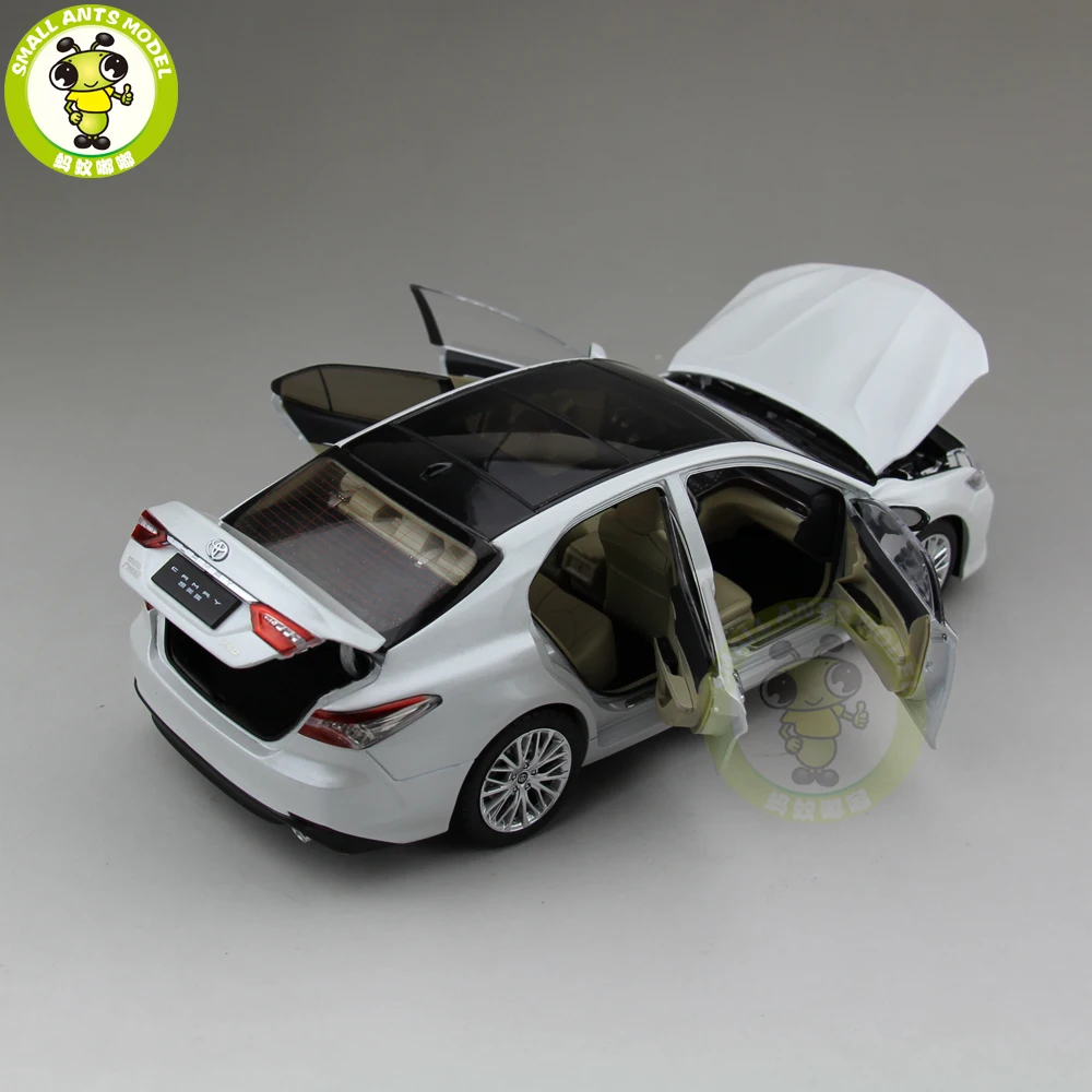 1/18 Новая модель автомобиля Camry 2018 8 го поколения литой под давлением автомобиль