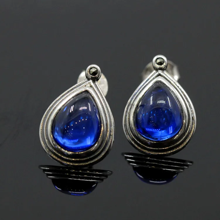 

The character of Silver Shamrock small fresh ladies blue corundum 925 Tremella nail