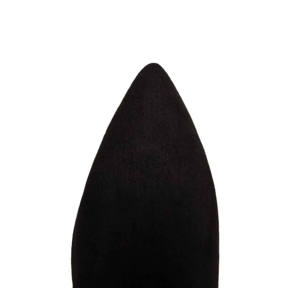 8U6A7695