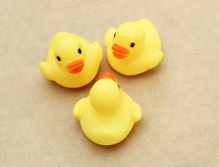 Один дюжина(12) резиновый Ducky Baby Shower сувениры для вечеринки ко дню рождения леверт Прямая поставка
