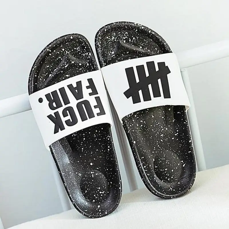 

Fashion Letter Couple Slippers Summer Beach Sandals Men Women Outdoor Designers Flip Flops Indoor Bathroom House Slippers Man