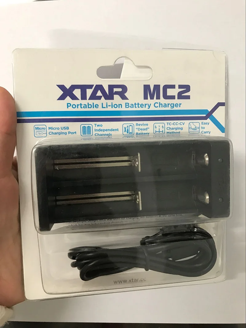 

XTAR MC2 Universal Smart Intelligent Charger 3.7V Auto-off for 14500 16340 17500 18350 18500 18650 18700 Li-ion Battery USB Port