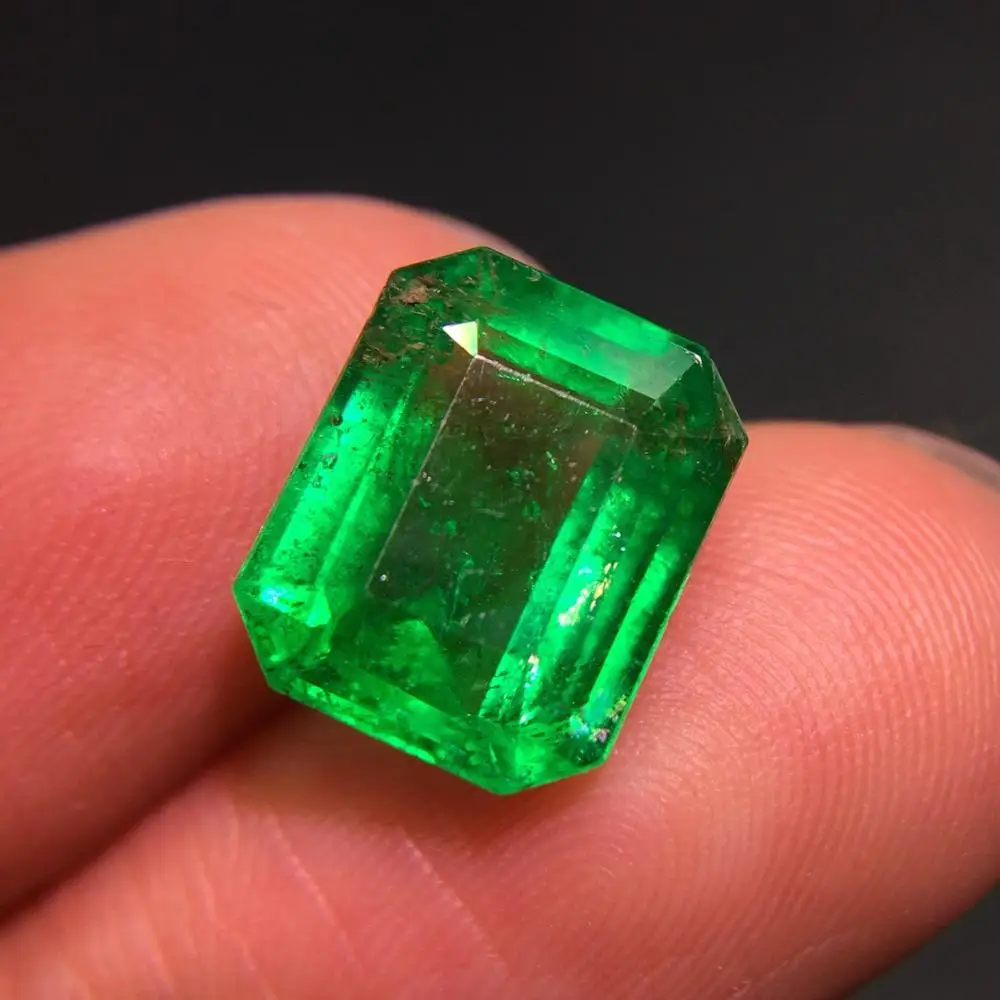

Emerald Gemstone Natural 4.28ct Natural Vivid Green Emerald Loose Gemstones Loose Stones for Jewelry Bracelets Making