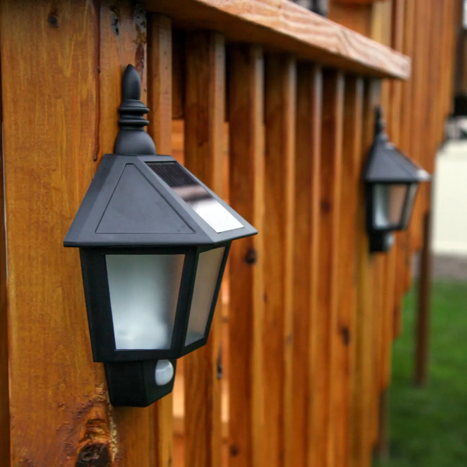 Goedkoop 2 Solar light Mount Lantaarn Solar Oplaadbare Beveiliging LED Lamp Outdoor Tuin Landschap Path Way Haak Solar Lamp