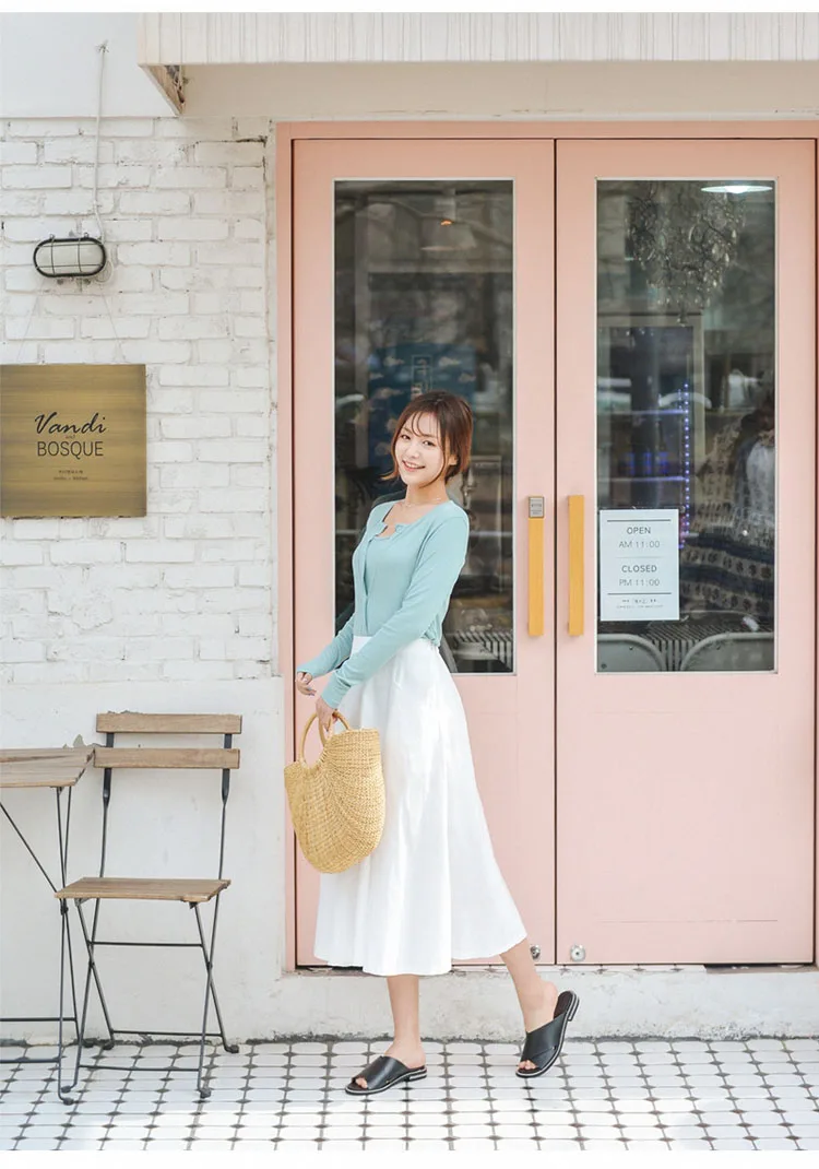 straw tote bag