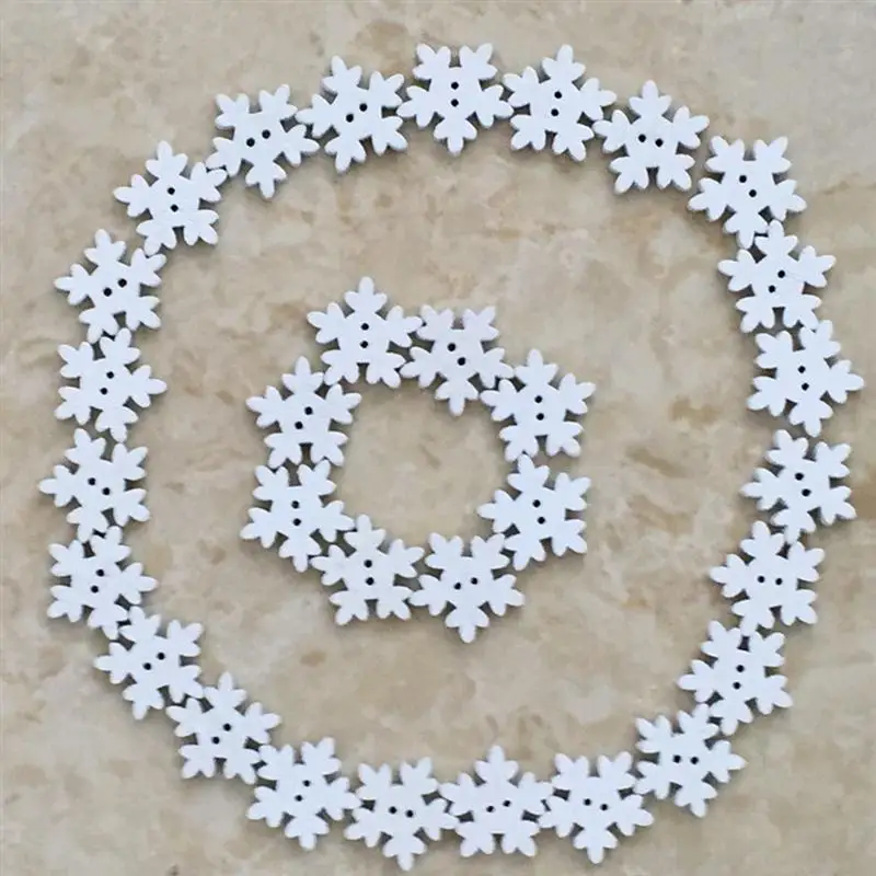 50pcs Christmas Holiday Wooden Collection Snowflakes Buttons Snowflakes Embellishments 18mm Creative Decoration