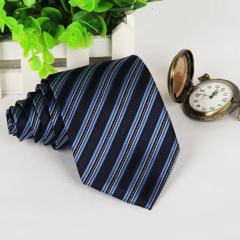 2308989611_1762479061