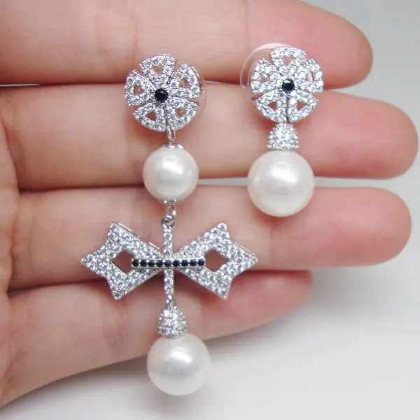 

Art Style Bride Wedding Flower Pearl Earrings Clear Austria Crystal Woman