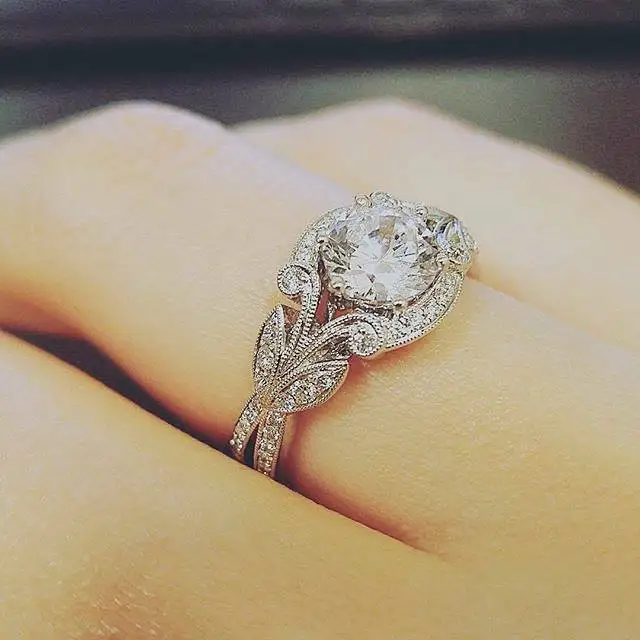 Новинка, женское кольцо с кристаллами, белым цирконием, модное, 925 серебряного цвета, свадебные ювелирные изделия, кольца для помолвки для женщин