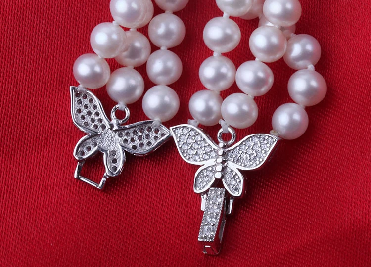 3047163732_2142720823