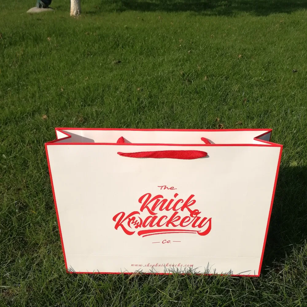 Высокое качество красная рамка бумажные пакеты для покупок роскошный бумажный пакет с хлопком вешалки для одежды мешки ювелирных изделий покупатель мешок для упаковки подарков