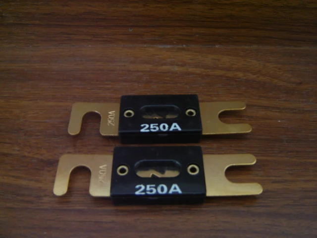 

CNL ANL 250A Auto Fuse Bakelite Fuse Bolt On Fuse 81*22 mm For Golf Cart Electric Forklift Pallet Truck Tourist Coach