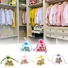 Горячий 1 мешок маленький кубаж широко используется 1 мешок шарики из кедрового дерева от моли камфора репеллент Шкаф Одежда Ящик безопасности мяч случайный 6 бусин