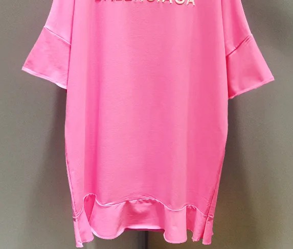 Летняя Корейская женская Свободная рубашка с вышитыми буквами, рубашка с рукавом «летучая мышь», однотонная толстовка с оборками, Длинные футболки - Цвет: Pink