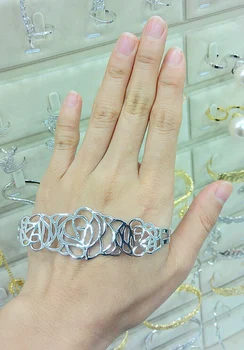 

New arrival Gold plated Hollow Rose Cutting Palm Bracelet Leaf hand Palm Bangle for Double ring sweet punk link double jewelry