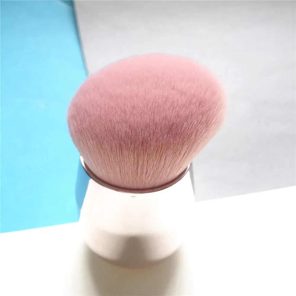 Face & Body Kabuki Brush 160 _ 11
