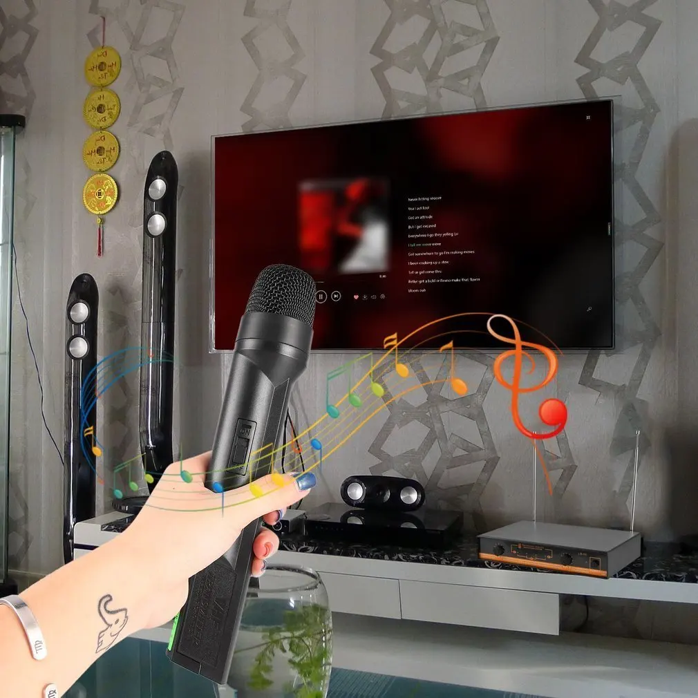 المهنية VHF المزدوج ميكروفون لاسلكي نظام مجموعة مع 2 Mic 1 استقبال ل الغناء كاريوكي KTV المرحلة مؤتمر الكمبيوتر