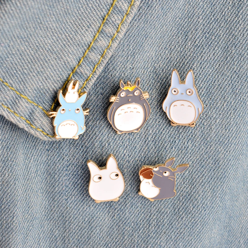 5pcsset Childhood Cartoon My Neighbor Lovely Totoro Chinchilla Brooch Button Pins Denim Jacket Pin Badge Animal Jewelry Gift