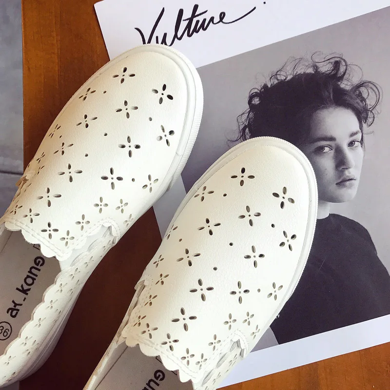 

Women Summer White Shoes Leather Flats Hollow Cut Out Female Casual Shoes Slip on Loafers Girls Sweet Moccasins Breathable 35-40