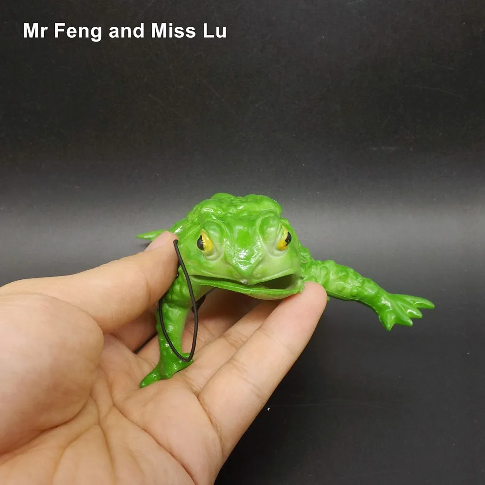 

Halloween Horror Funny Gadgets Props Pranks Practical Jokes Frog Toy Kid